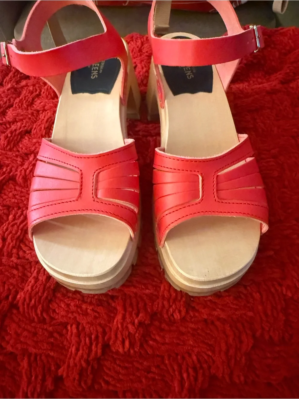 Swedish Hasbeens Pink/ Fuchsia Leather Wooden Clog Sandals EU 37 Ankle Strap